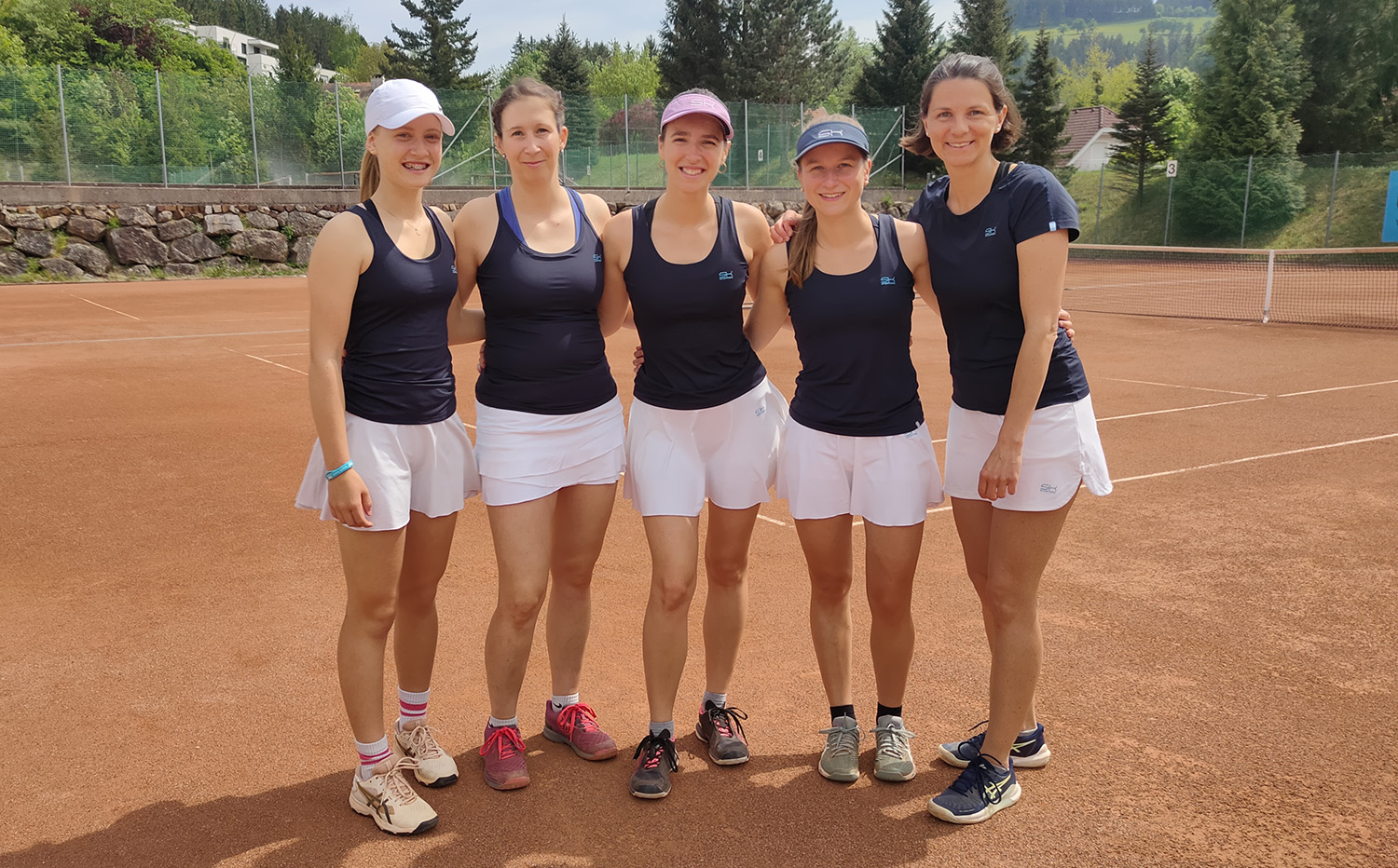 Damen 1: Mavie Maierhofer, Susanne Hirner, Iris Reichartzeder, Hannah Dieminger, Anna Högn-Reichartzeder