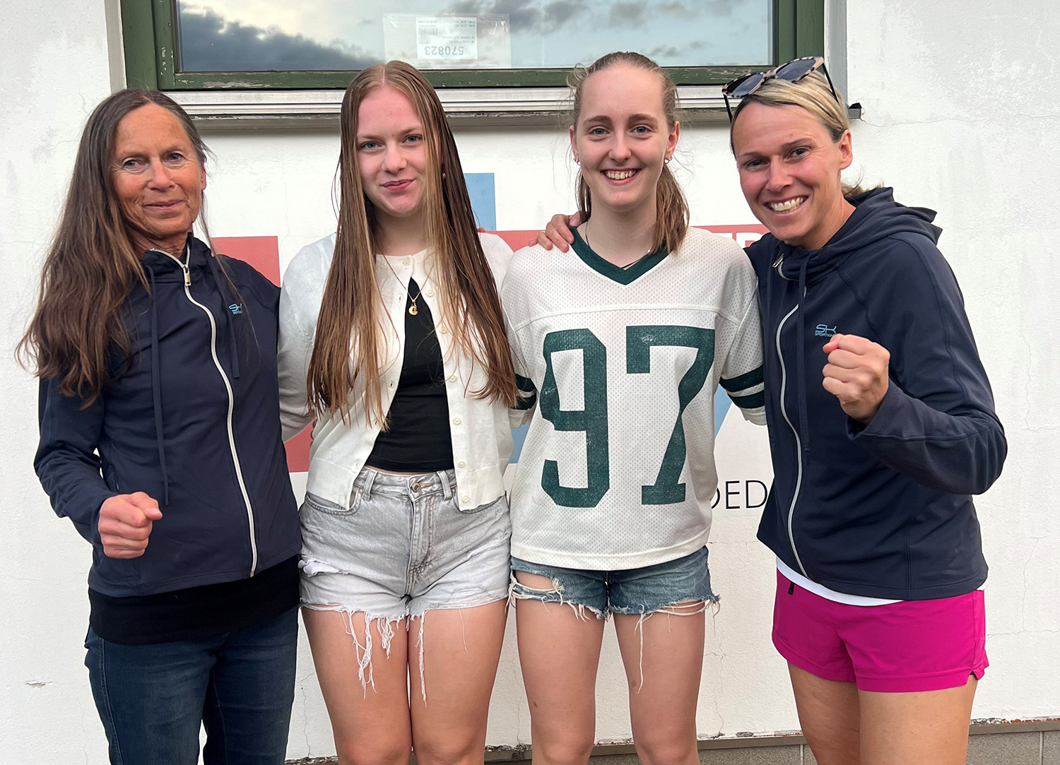 Damen 2: Regina Hackl, Valentina Bliem, Sarah Hopfgartner und Conny Engleder (nicht am Foto: Irmi Maierhofer)