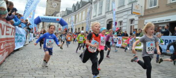 Kinder beim Stadtlauf