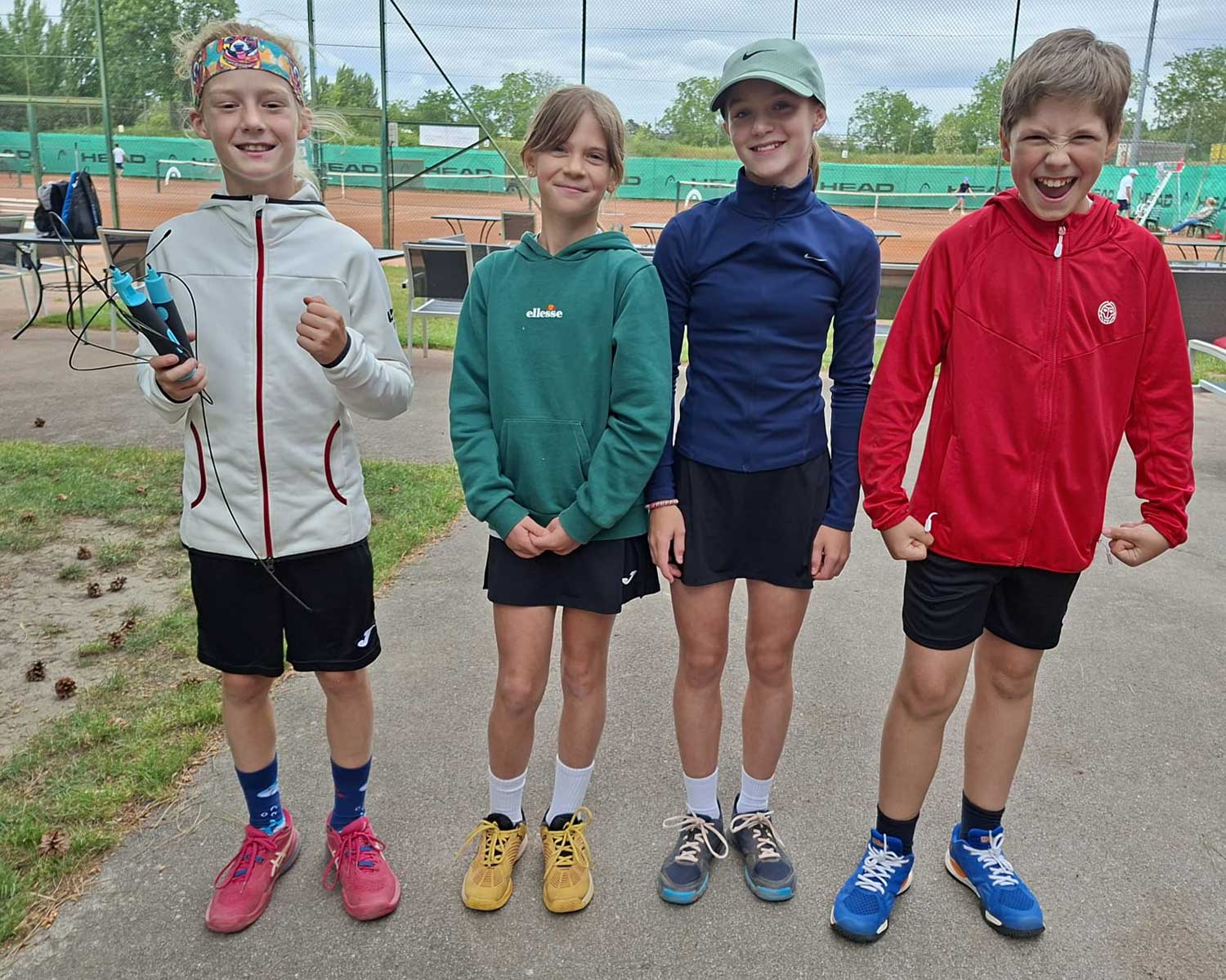 Jugend U12: Ludwig Nußbaumer, Helene Freinthaler, Julia Lugmayr und Jakob Wagner Jugend U12: Ludwig Nußbaumer, Helene Freinthaler, Julia Lugmayr und Jakob Wagner