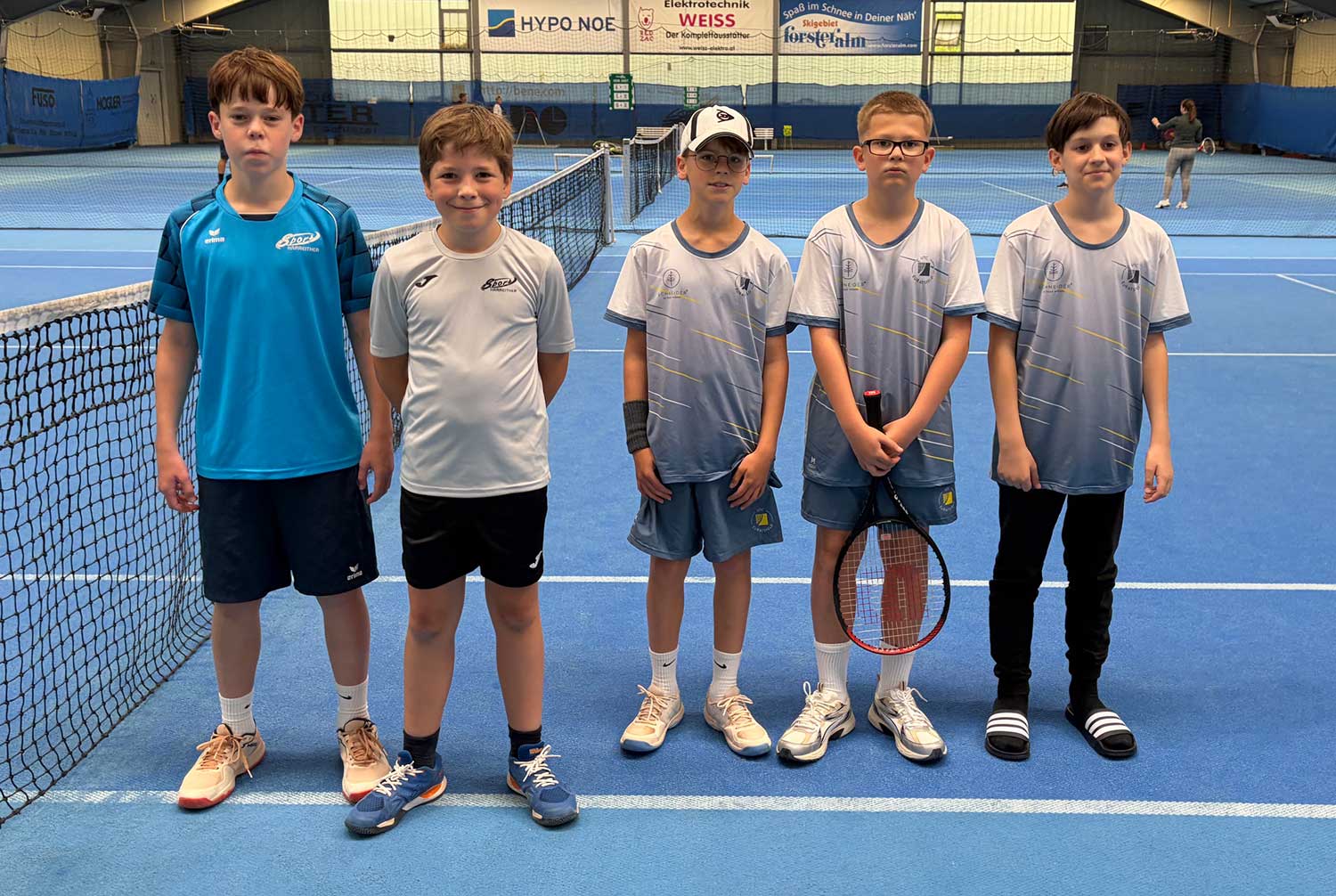 Jugend U13: Luis Engleder und Jakob Wagner (UTC Waidhofen/Ybbs) und die gegnerische Mannschaft aus Euratsfeld. Jugend U13: Luis Engleder und Jakob Wagner (UTC Waidhofen/Ybbs) und die gegnerische Mannschaft aus Euratsfeld.