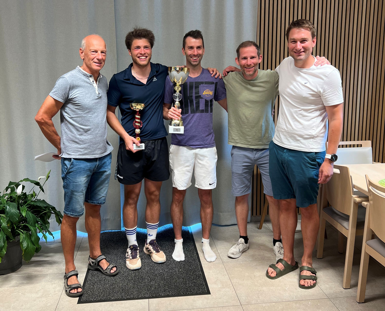 Obmann Heinz Reicharzeder, Vize-Stadtmeister Kilian Maierhofer, Stadtmeister Stefan Schneckenleitner sowie die Turnierleiter Lukas Starl und Thomas Luger.