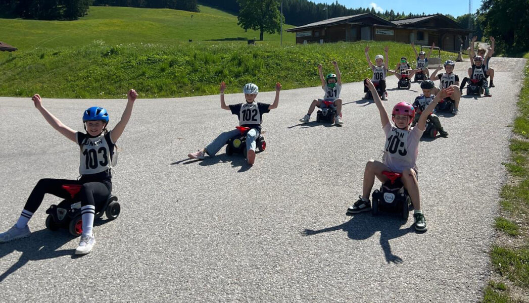 wintersport-bobbycar-rennen